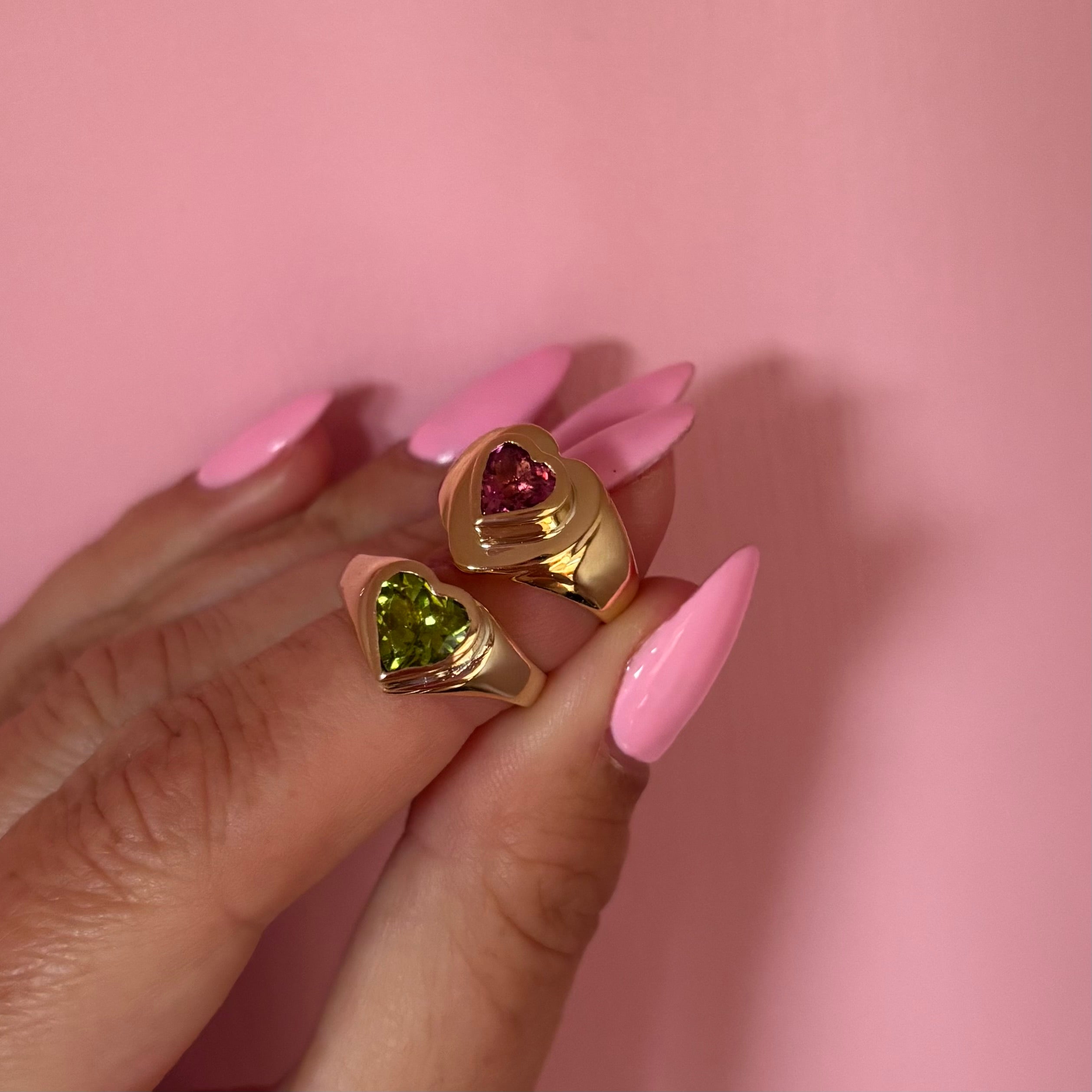9ct gold bezel set heart shaped peridot signet ring