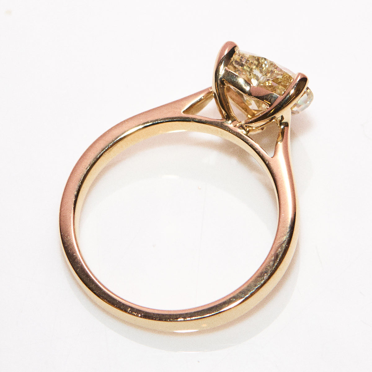 18ct yellow gold 2.0ct yellow fancy heart diamond ring