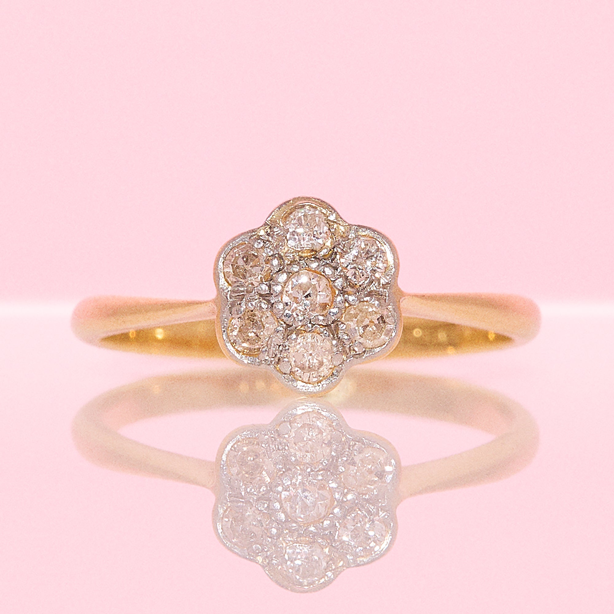 18ct gold old cut diamond daisy ring