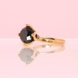 18ct yellow gold 4ct black diamond ring