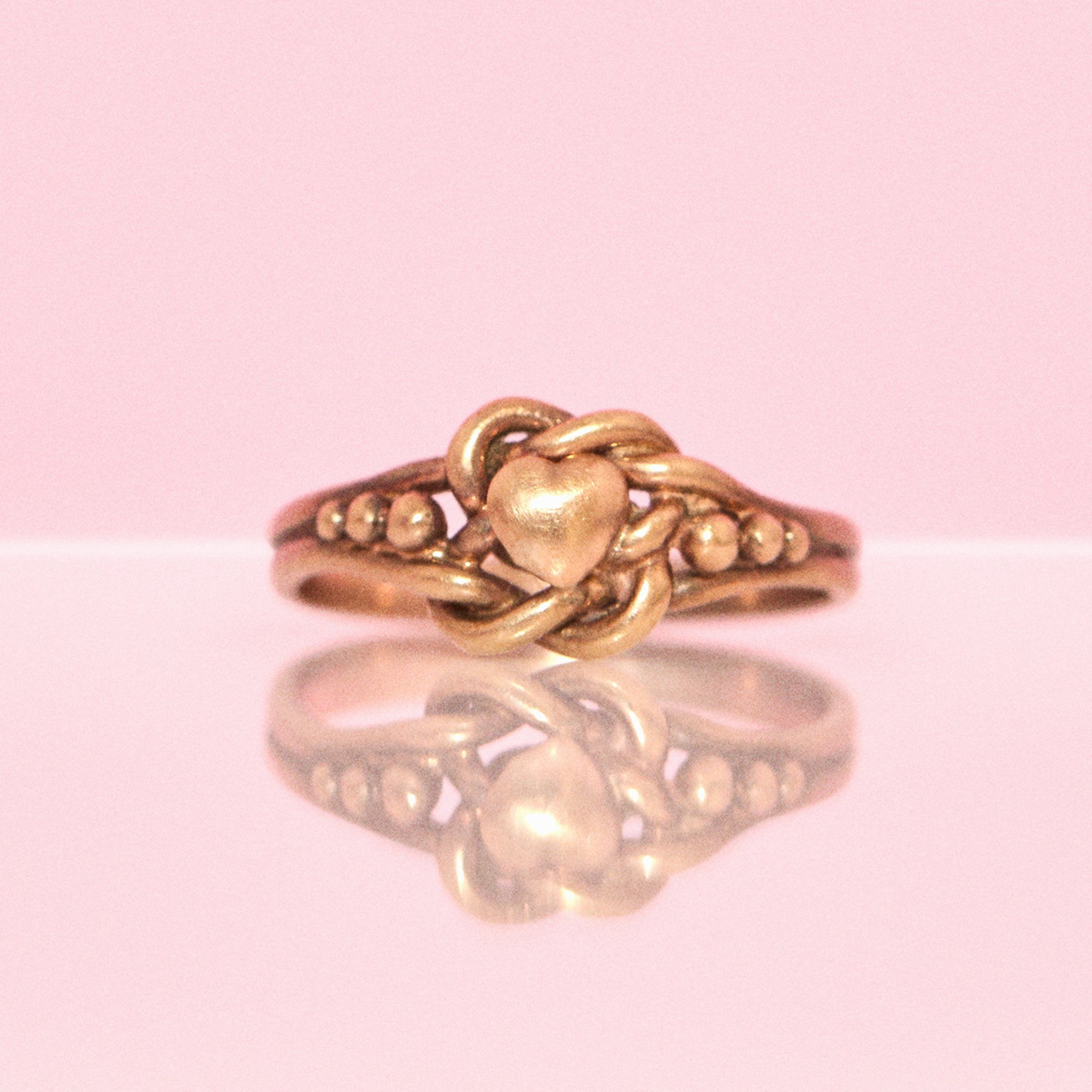 9ct gold lovers knot ring