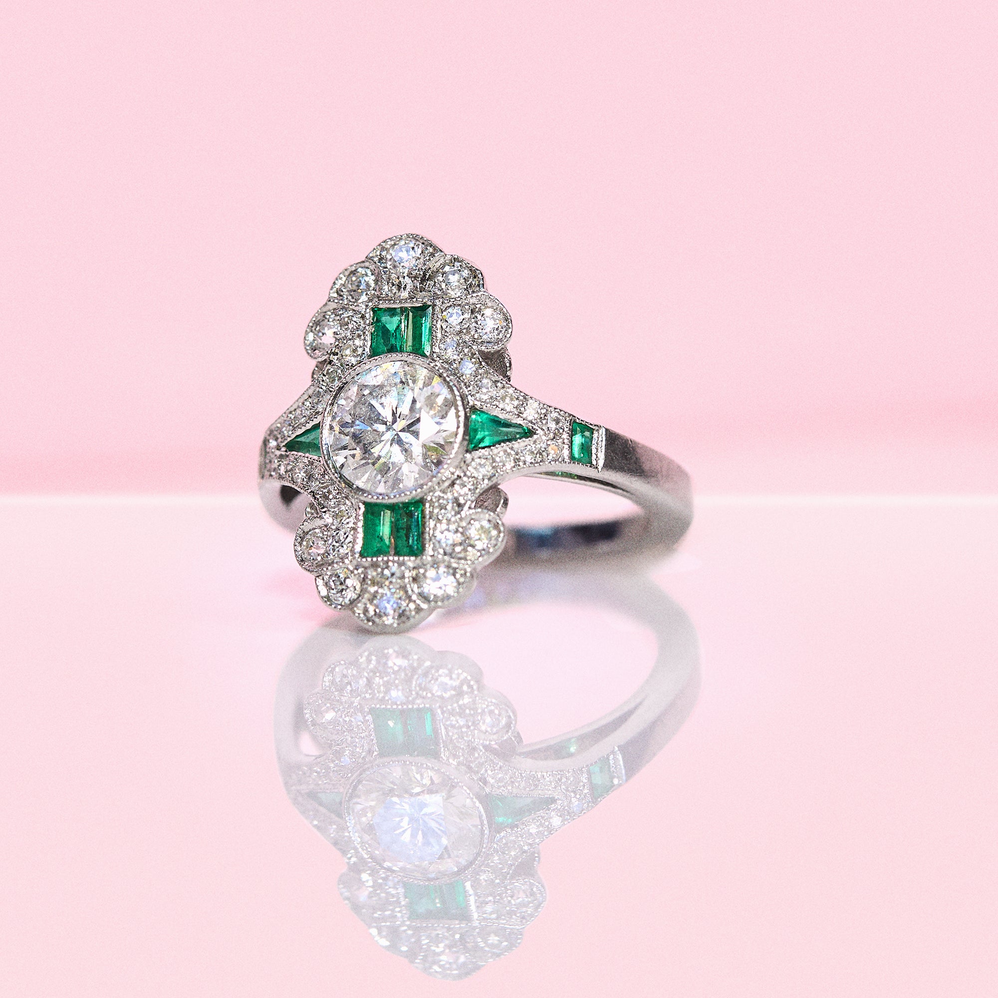 18ct white gold emerald and diamond fancy cluster ring