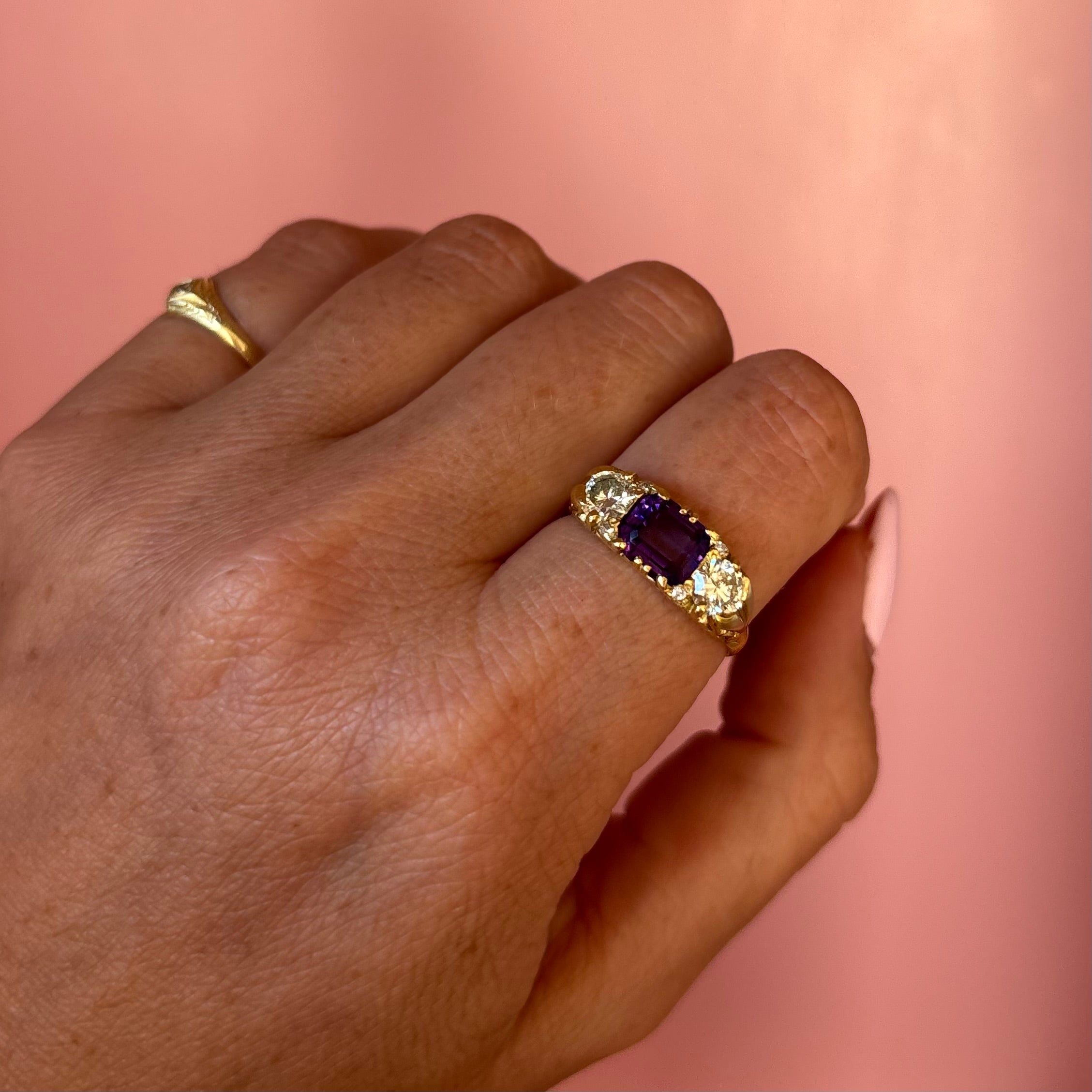 Vintage 18ct gold east to west amethyst and diamond carved ring