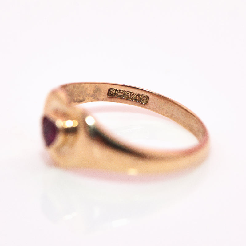 9ct gold heart shaped ruby signet ring from 1975