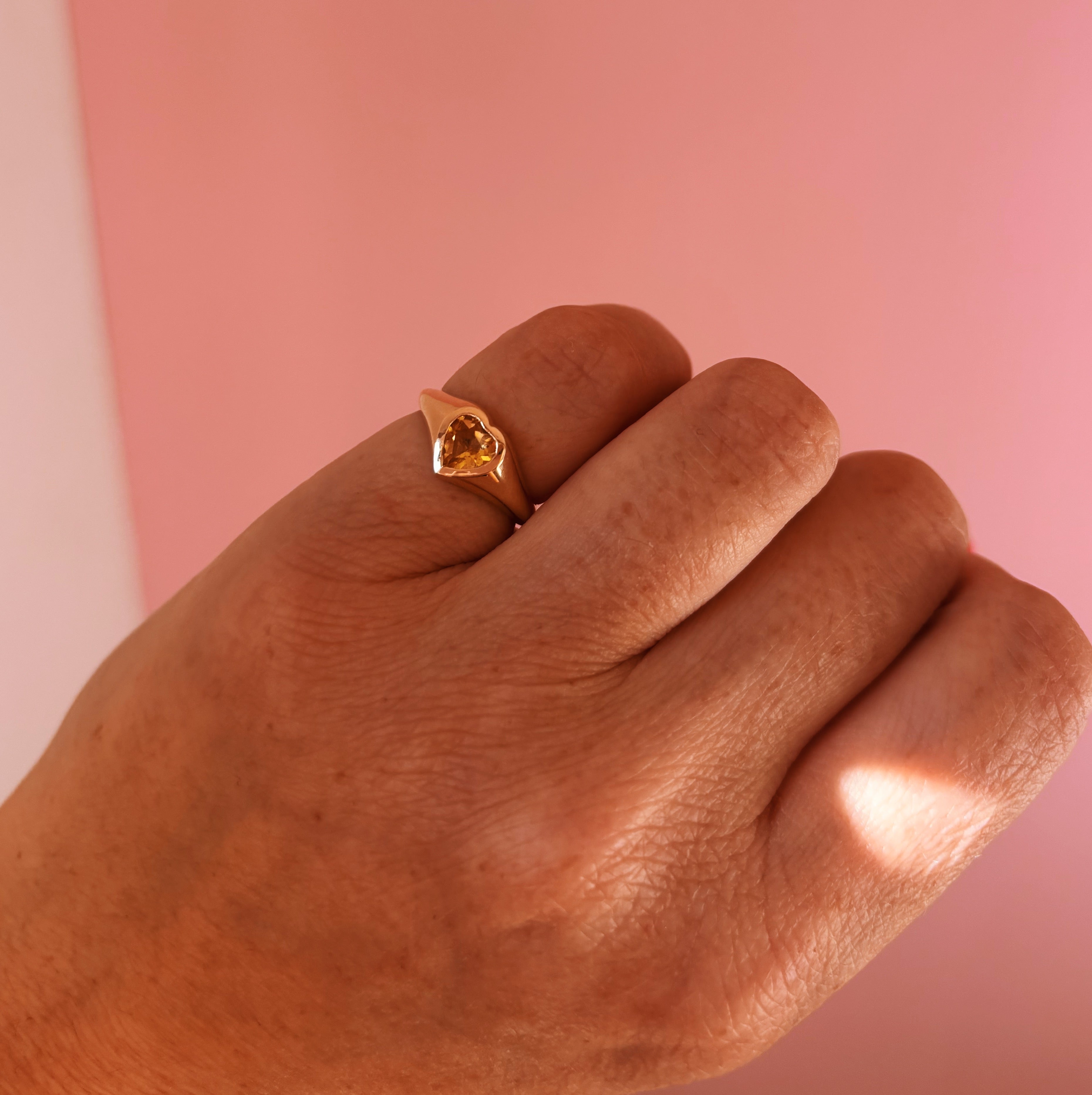 9ct gold heart shaped citrine signet pinky ring