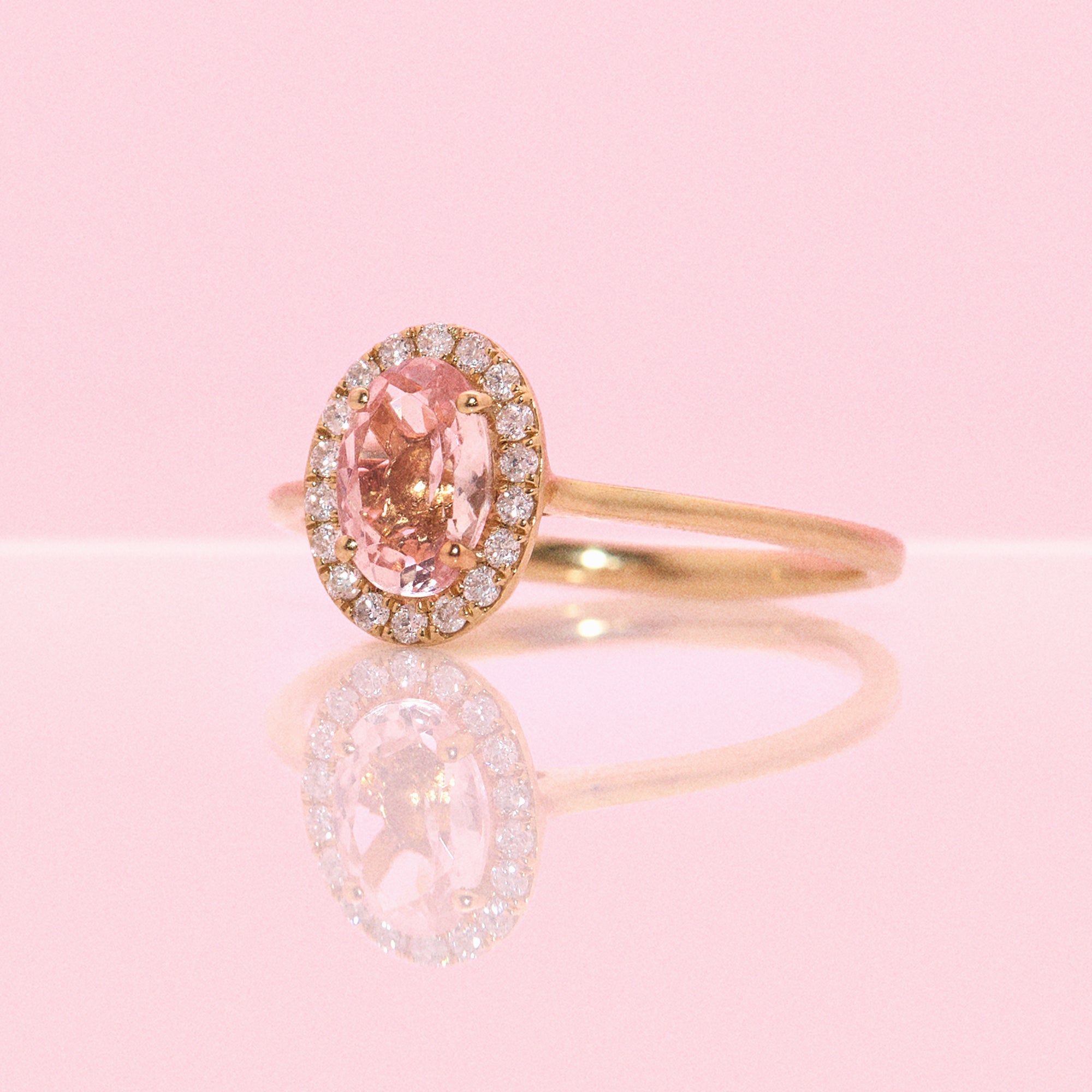 18ct yellow gold 0.71ct morganite and 0.13ct diamond cluster ring