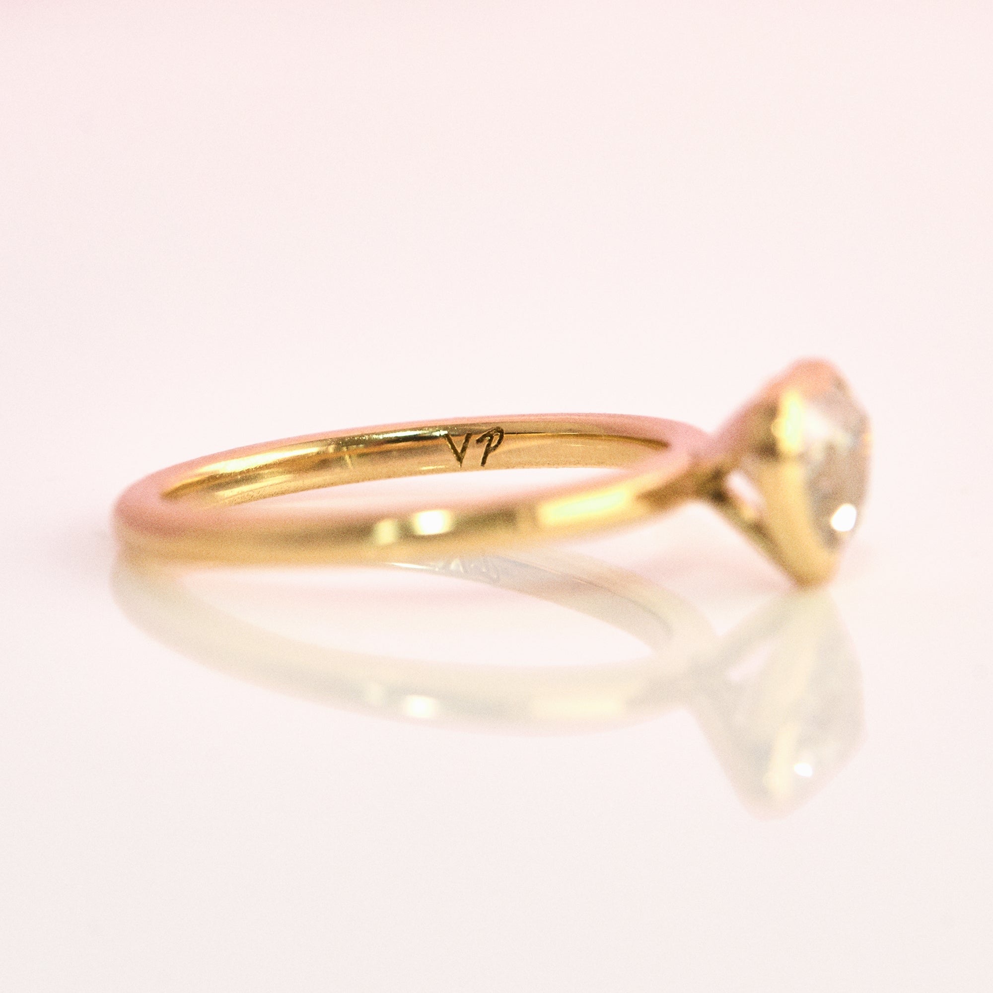 18ct gold 2.02ct heart-shaped pink sapphire ring