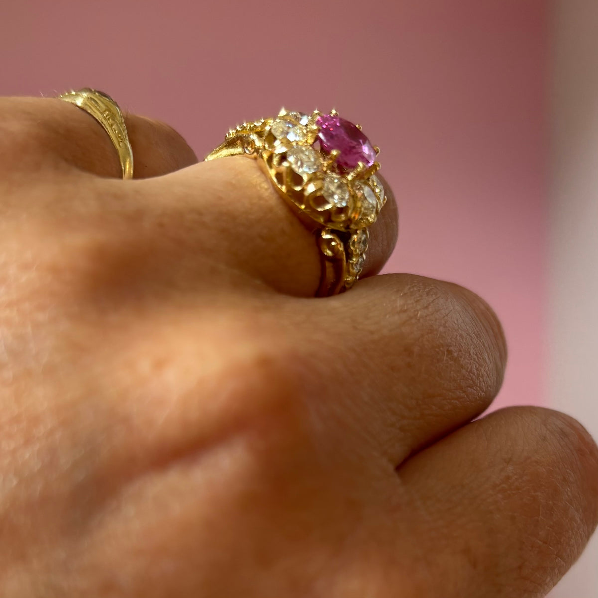 Vintage 18ct gold 1.16ct oval pink sapphire and 1.0ct diamond cluster ring