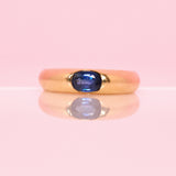 18ct gold ring set with a sapphire