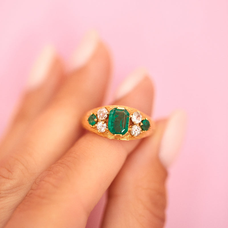 18ct gold emerald and diamond ring