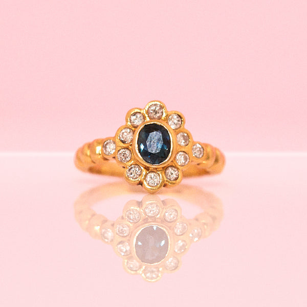 18ct gold sapphire and diamond flower ring