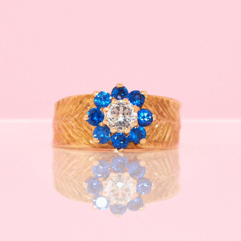 9ct gold flower ring