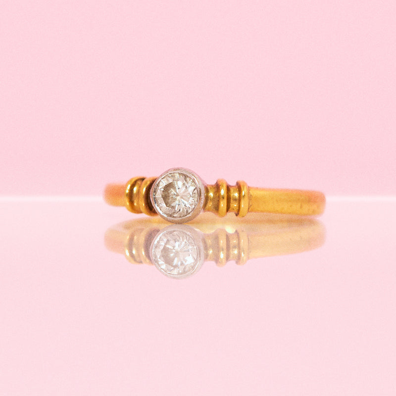18ct gold solitaire diamond ring