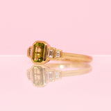 18ct yellow gold peridot and diamond ring