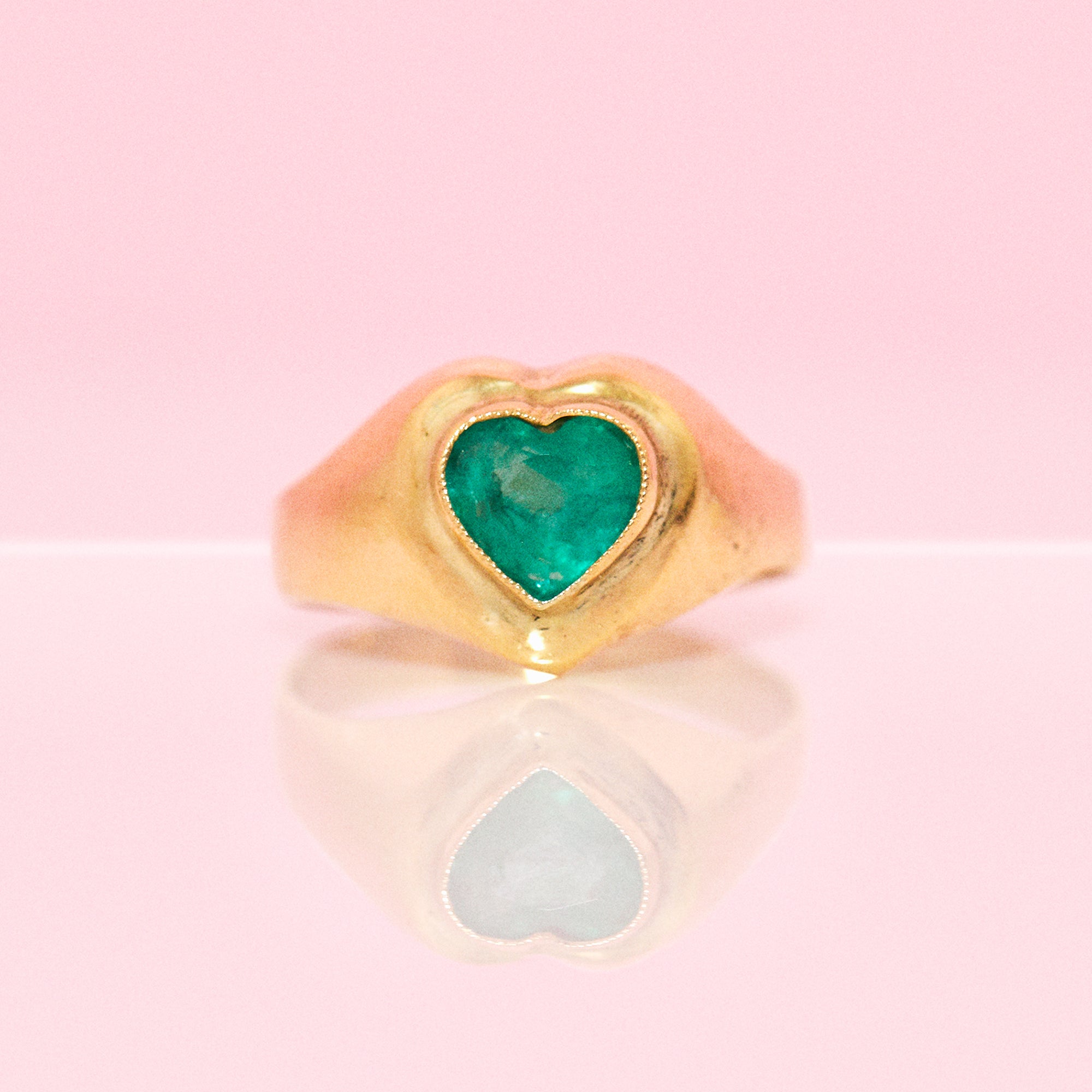 18ct gold heart-shaped emerald vintage signet ring (made to order)