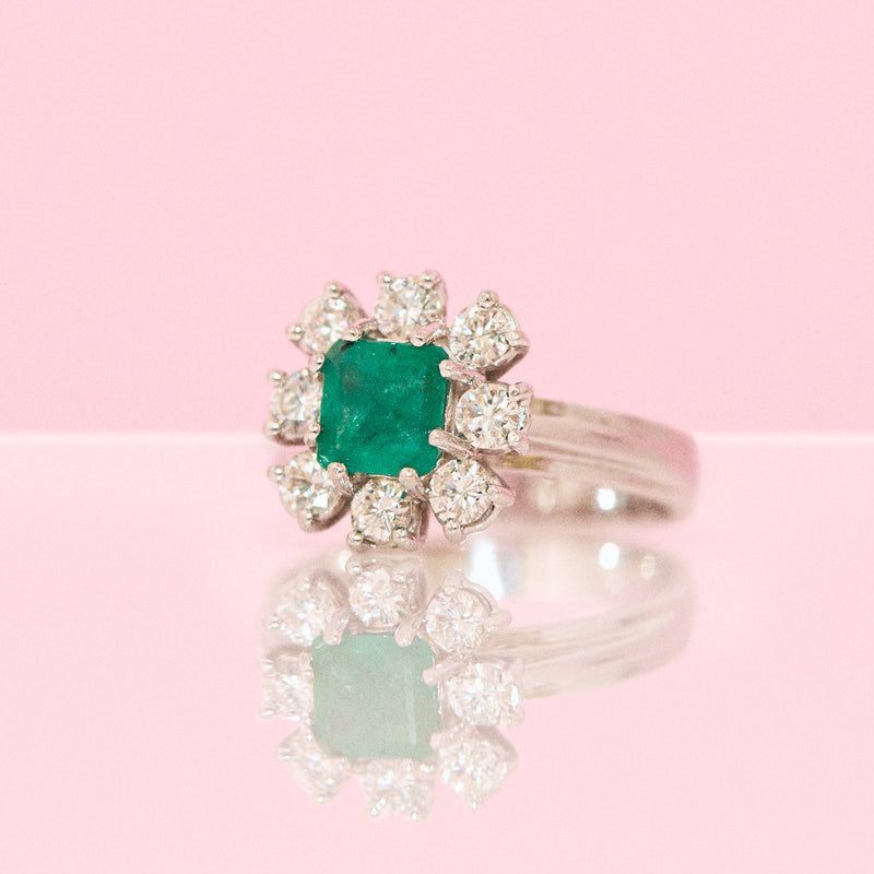 18ct white gold emerald and diamond cluster ring