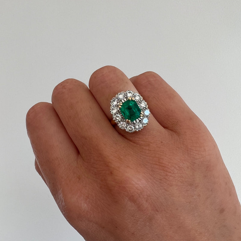 18ct gold emerald and diamond cluster ring