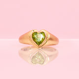 9ct gold heart shaped peridot signet ring