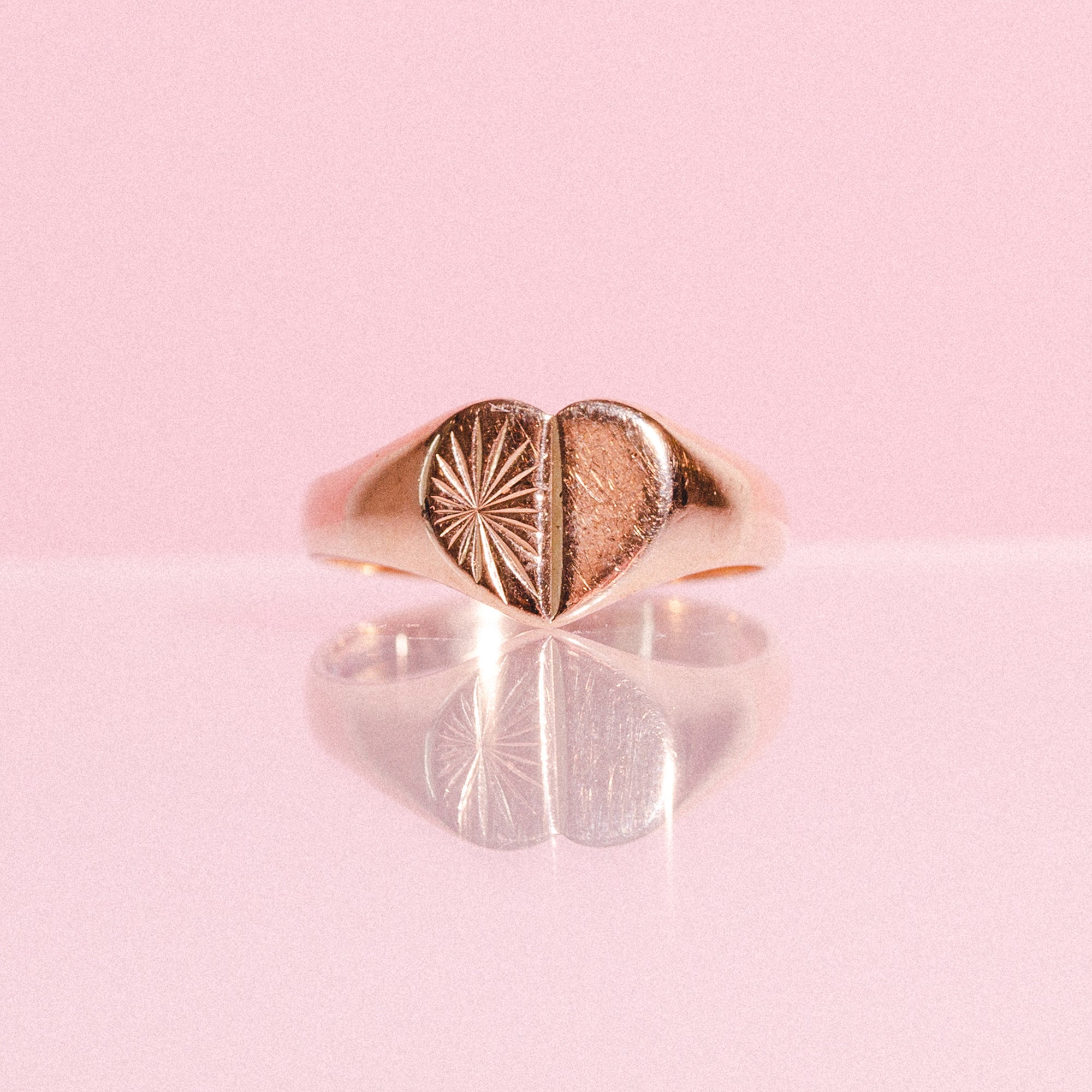 9ct gold heart signet ring