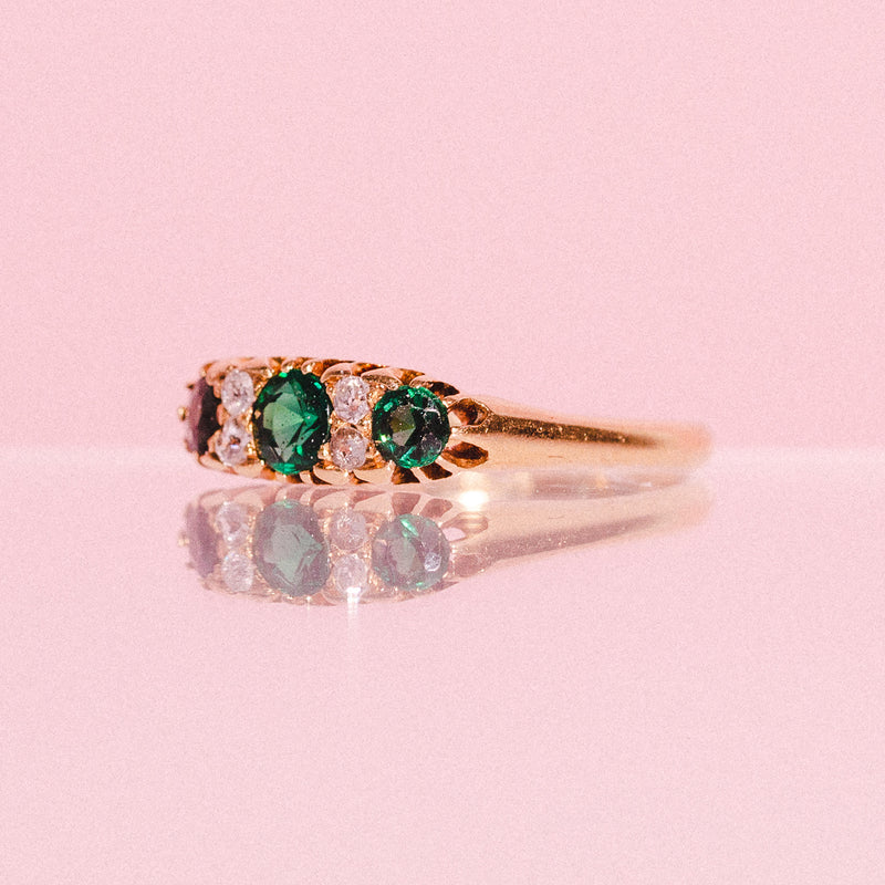 18ct gold green garnet and diamond ring