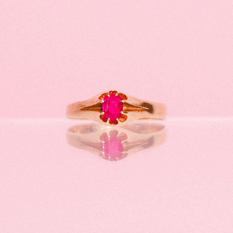 18ct gold ring set with one ruby