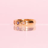22ct gold antique ring set with a sapphire and diamonds