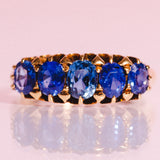 18ct gold ring set with sapphires