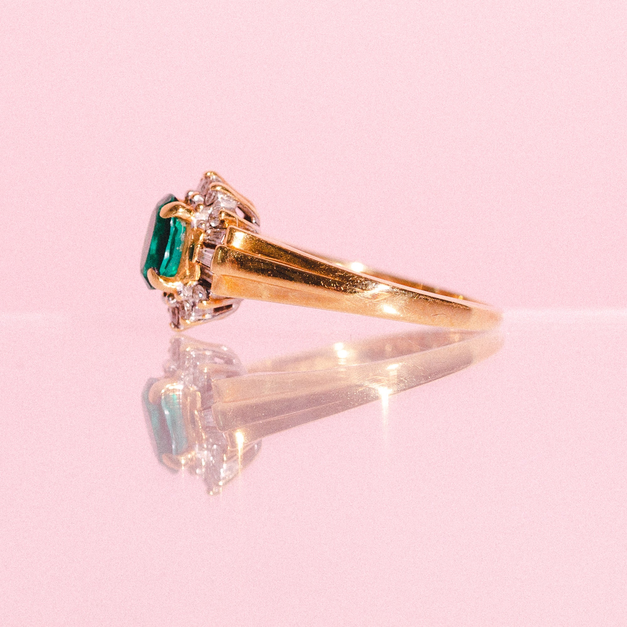 18ct gold emerald and diamond ring