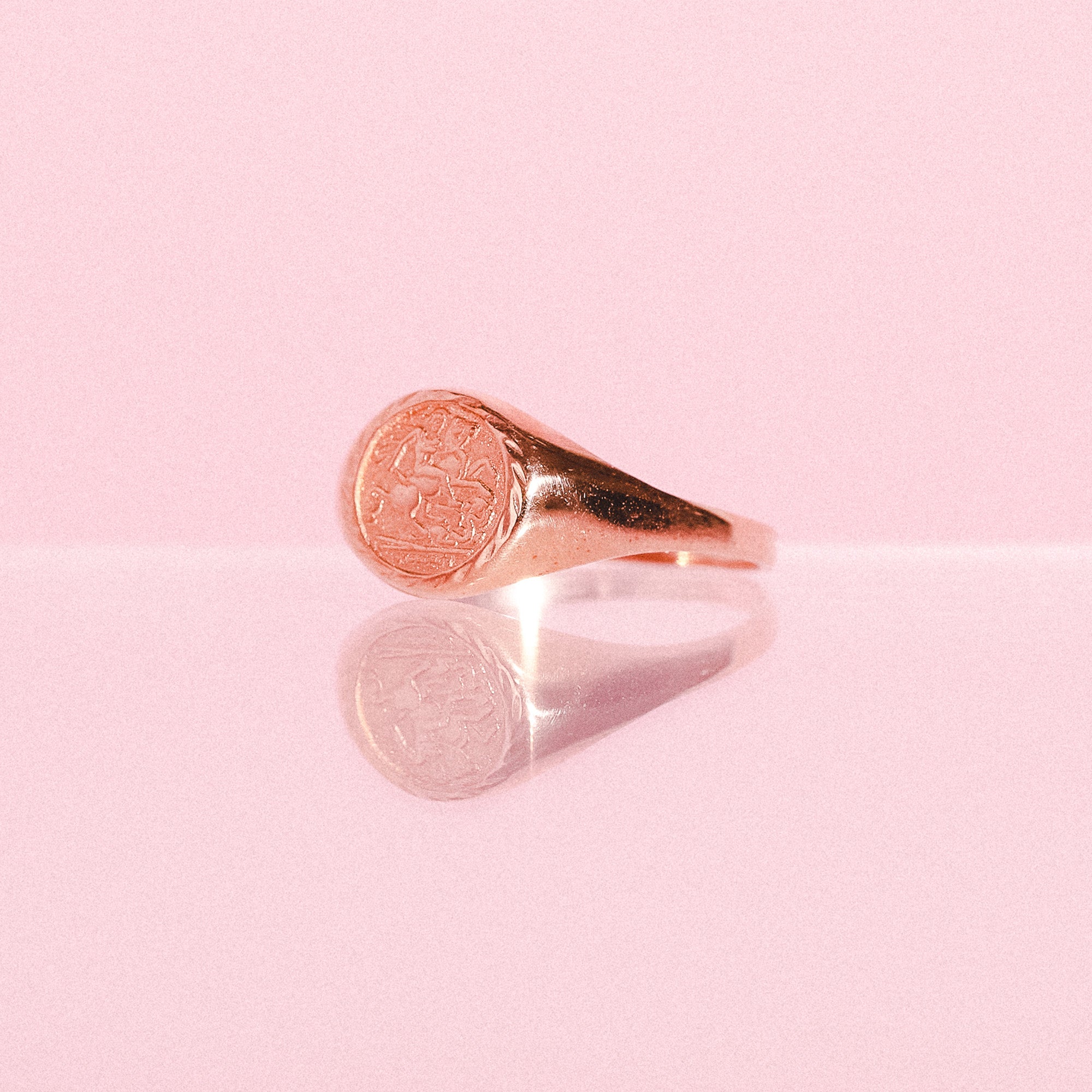9ct gold ‘St George’ ring
