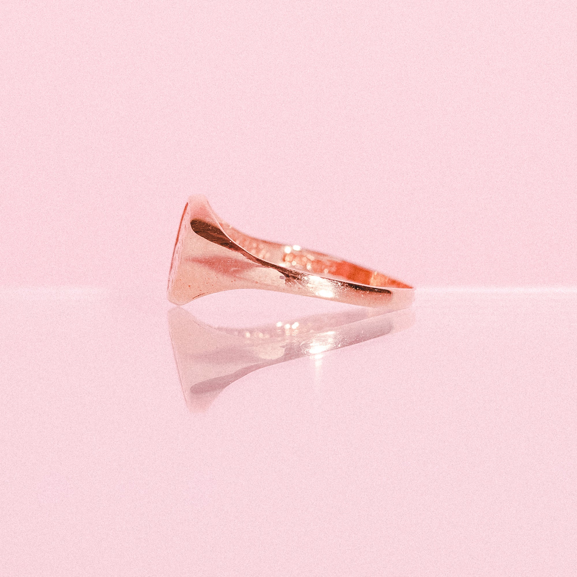 9ct gold ‘St George’ ring