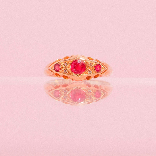 18ct gold ring set with rubies and diamonds