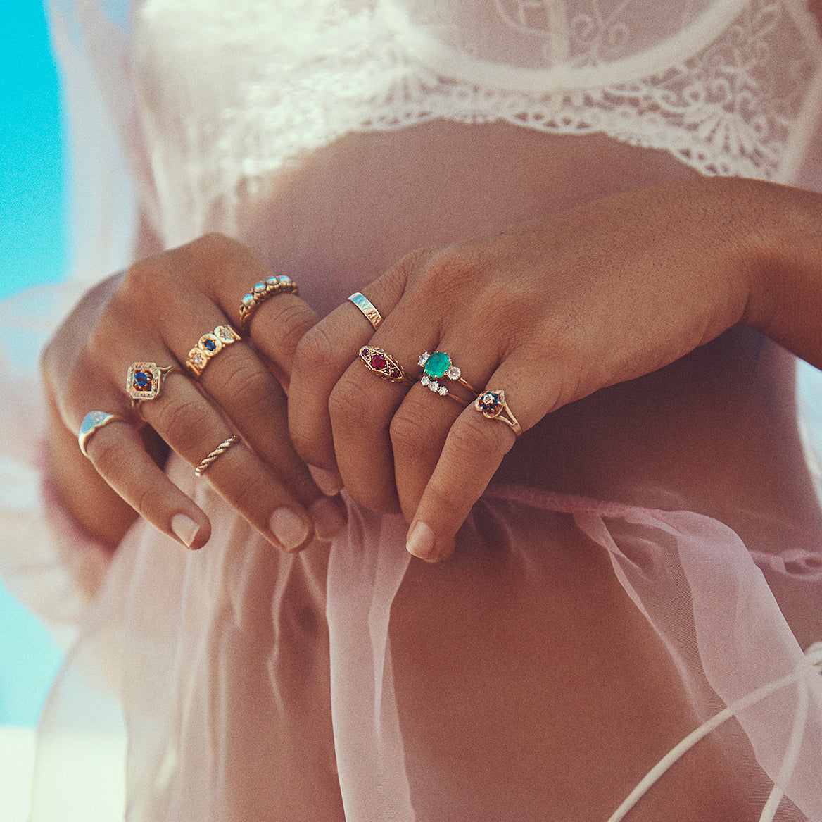 9ct gold emerald and diamond ring