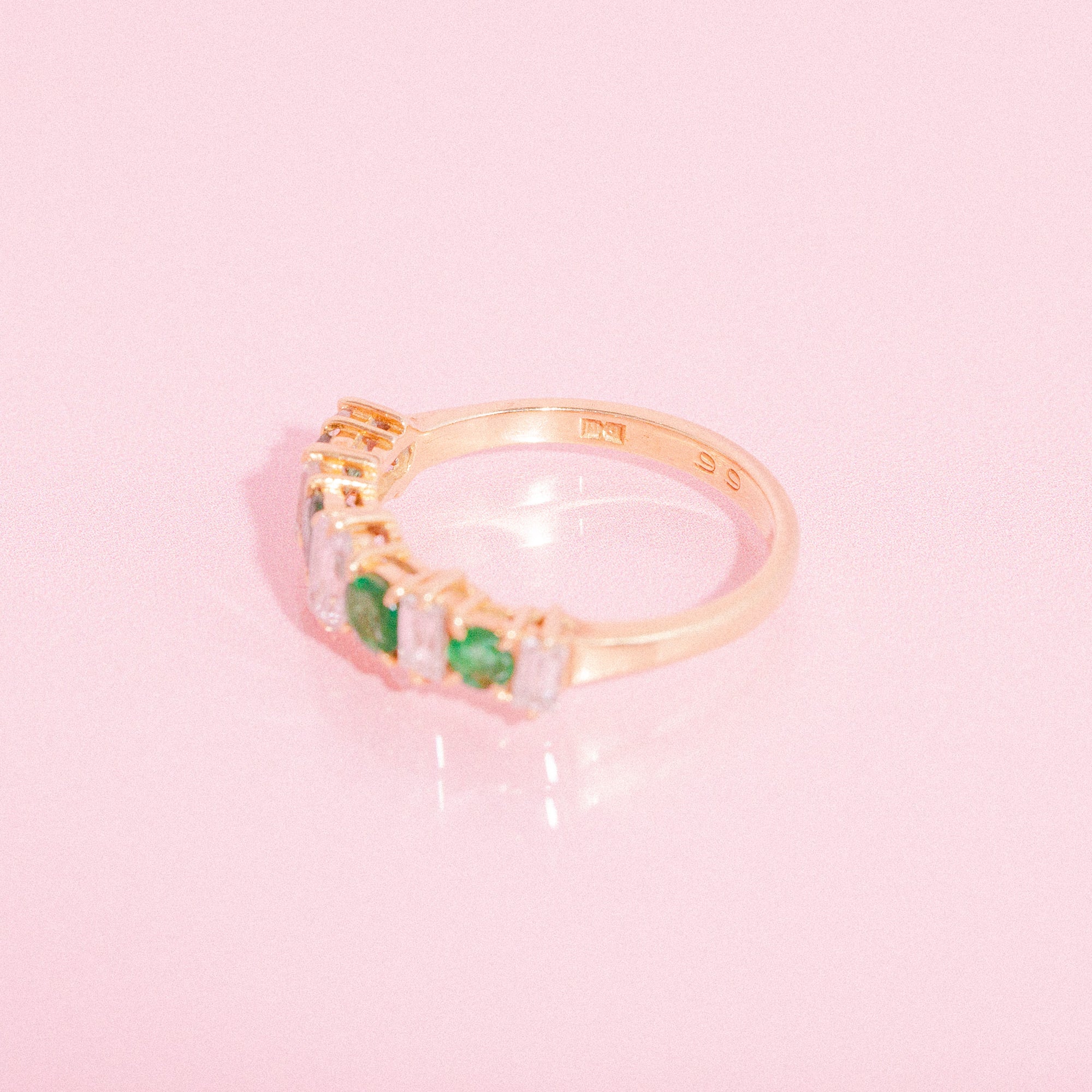 18ct gold emerald and diamond ring